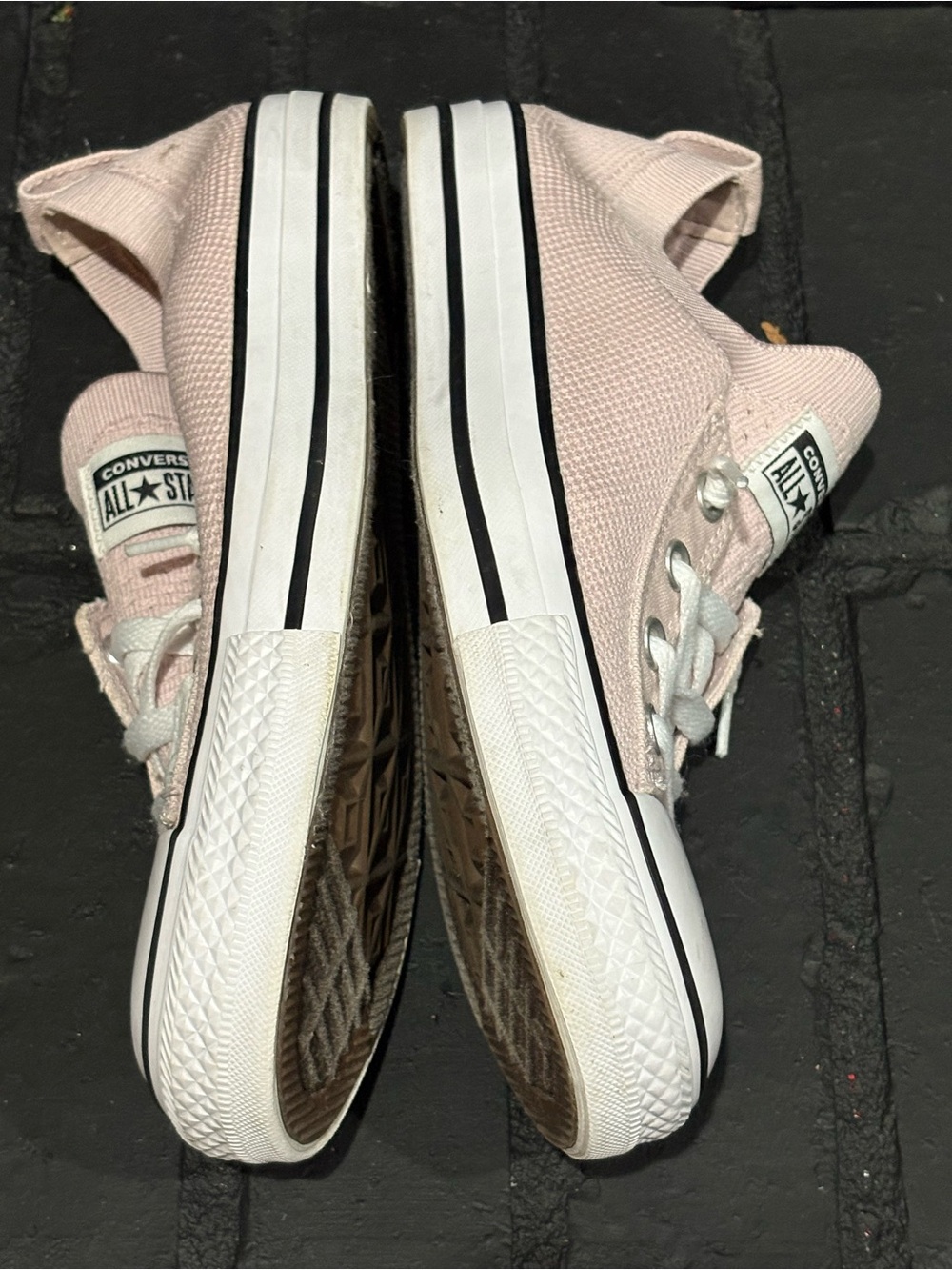 Converse All Star Low-Top Sneakers in Light Pink and White - Picture 3 of 6